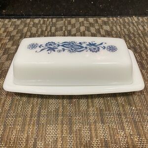 Vintage Pyrex Blue Onion Butter Dish